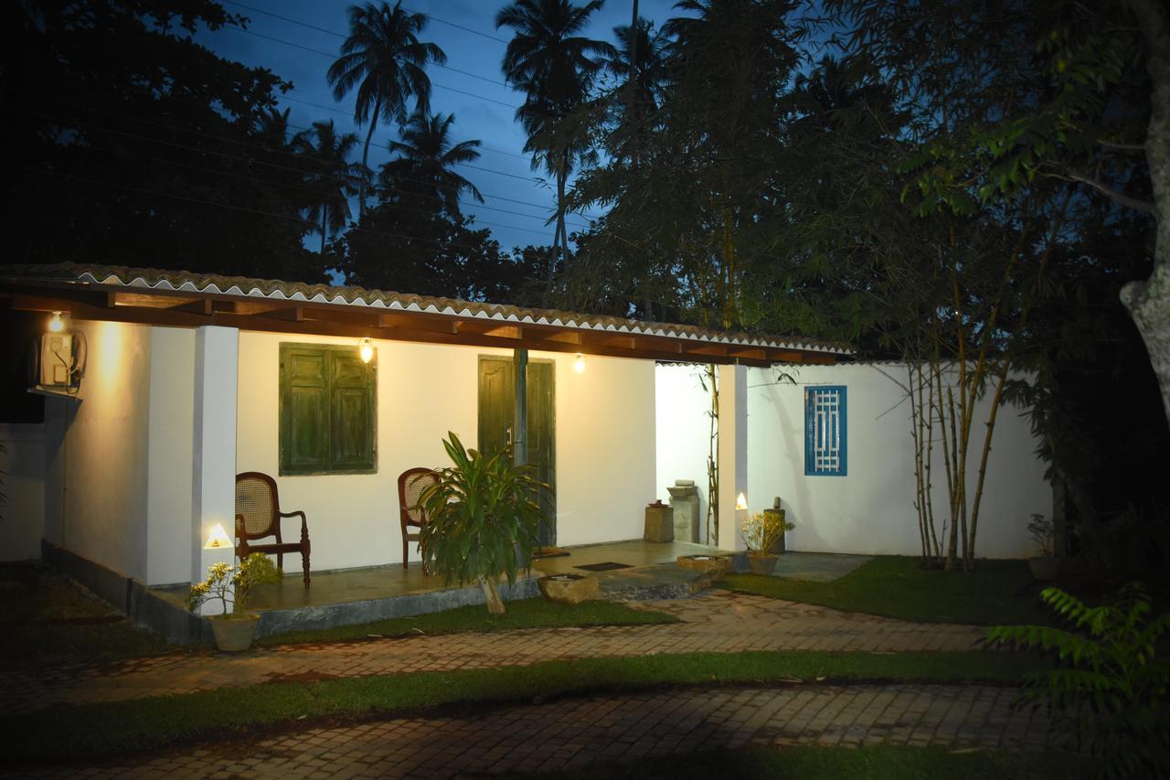 Sethra Villa Bentota Exteriör bild